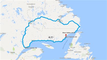 Pour se rendre par la route à Blanc-Sablon en partant de Gros-Mécanita (La Tabatière) il faudrait parcourir plus de 2600 km. Pour se rendre par la route à Blanc-Sablon en partant de Gros-Mécanita (La Tabatière) il faudrait parcourir plus de 2600 km.