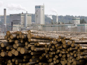 L'usine West Fraser Timber de Quesnel, en Colombie-Britannique L'usine West Fraser Timber de Quesnel, en Colombie-Britannique