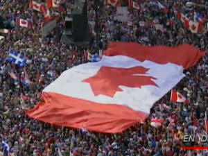 Grand rassemblement du love-in, à Montréal, à quelques jours du référendum de 1995. Grand rassemblement du love-in, à Montréal, à quelques jours du référendum de 1995.