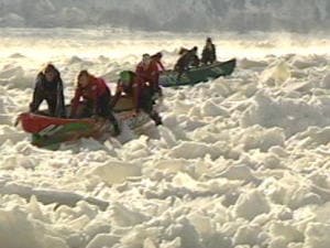 Canotiers sur le fleuve Canotiers sur le fleuve