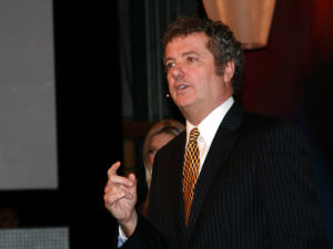 Sylvain Lafrance est le vice-président principal des services français de Radio-Canada. Sylvain Lafrance est le vice-président principal des services français de Radio-Canada.