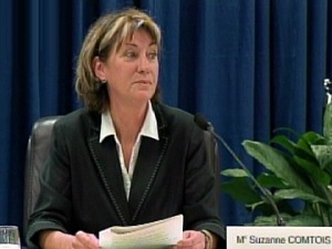 Le professeure de droit Suzanne Comtois Le professeure de droit Suzanne Comtois
