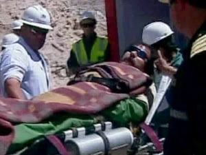 Victor Segovia, 48 ans, est un électricien. C'est lui qui a tenu un journal détaillé sur les conditions de vie des mineurs à des centaines mètres sous terre. Victor Segovia, 48 ans, est un électricien. C'est lui qui a tenu un journal détaillé sur les conditions de vie des mineurs à des centaines mètres sous terre.
