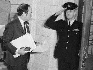 Pierre Elliott-Trudeau Pierre Elliott-Trudeau