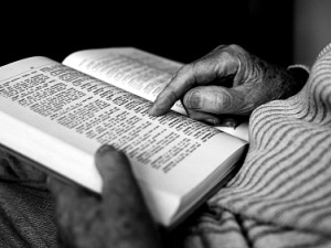 Les Québécois veulent la légalisation de l'euthanasie. Les Québécois veulent la légalisation de l'euthanasie.