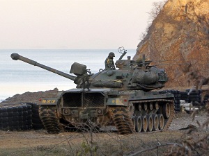 Un char sud-coréen sur l'île de Yeonpyeong Un char sud-coréen sur l'île de Yeonpyeong