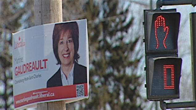 La candidate libérale Martine Gaudreault n'a pas tardé à installer ses pancartes électorales La candidate libérale Martine Gaudreault n'a pas tardé à installer ses pancartes électorales