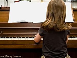 Enfant au piano Enfant au piano