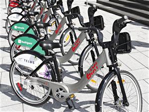 Les Bixis de la saison 2011 auront des panneaux publicitaires sur la roue arrière. Les Bixis de la saison 2011 auront des panneaux publicitaires sur la roue arrière.