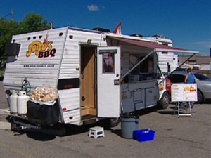 Calgary veut autorisé les cantines mobiles dans les rues de la ville. Calgary veut autorisé les cantines mobiles dans les rues de la ville.