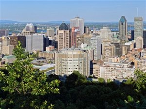 Le centre-ville de Montréal Le centre-ville de Montréal