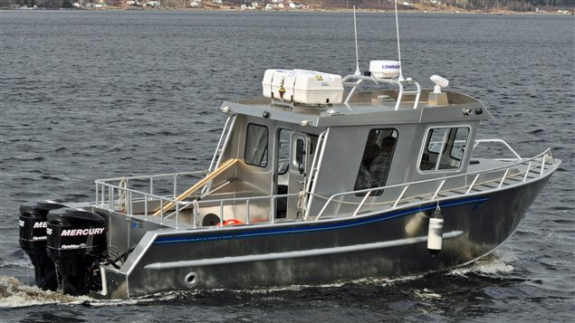 Le bateau de recherche Louis-Edmond Hamelin Le bateau de recherche Louis-Edmond Hamelin