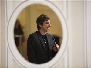 Philippe Falardeau a remporté le prix du meilleur film canadien au TIFF pour Monsieur Lazhar
Philippe Falardeau a remporté le prix du meilleur film canadien au TIFF pour Monsieur Lazhar Philippe Falardeau a remporté le prix du meilleur film canadien au TIFF pour Monsieur Lazhar
Philippe Falardeau a remporté le prix du meilleur film canadien au TIFF pour Monsieur Lazhar