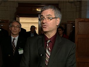 Le ministre de la Justice du Québec Jean-Marc Fournier Le ministre de la Justice du Québec Jean-Marc Fournier