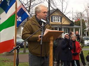 Denis Trudel a reçu le titre de Patriote de l'année. Denis Trudel a reçu le titre de Patriote de l'année.