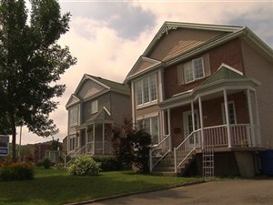 Une maison en vente sur la rive-sud de Montréal Une maison en vente sur la rive-sud de Montréal