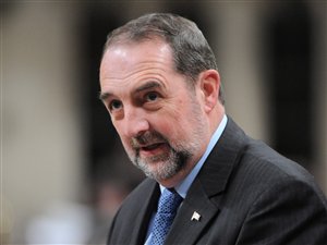 Le ministre des Transports Denis Lebel Le ministre des Transports Denis Lebel