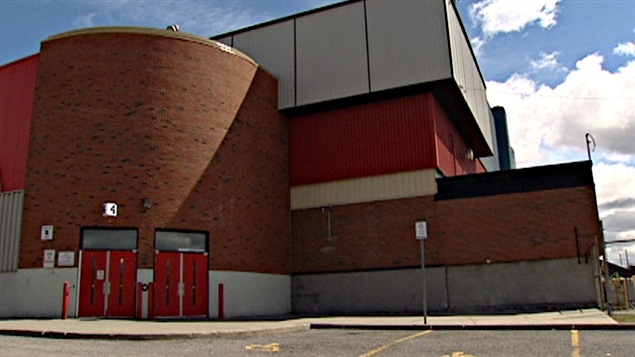 L'aréna Robert-Guertin à Gatineau. L'aréna Robert-Guertin à Gatineau.