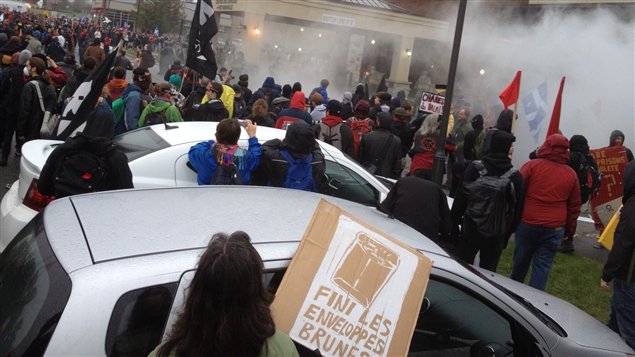 Des gaz ont été utilisés lors de la manifestation à Victoriaville Des gaz ont été utilisés lors de la manifestation à Victoriaville