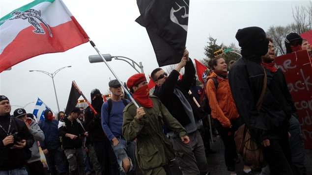 Manifestants anticapitalistes à Victoriaville Manifestants anticapitalistes à Victoriaville