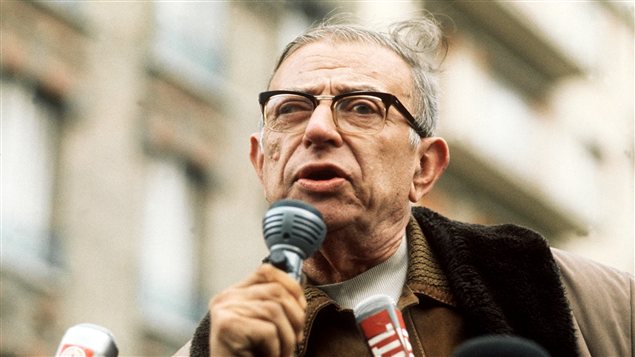 Le philosophe et écrivain français Jean-Paul Sartre, le 22 octobre 1970 Le philosophe et écrivain français Jean-Paul Sartre, le 22 octobre 1970