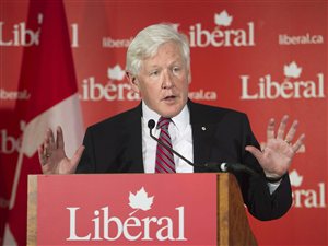 Le chef par intérim du Parti libéral du Canada, Bob Rae Le chef par intérim du Parti libéral du Canada, Bob Rae