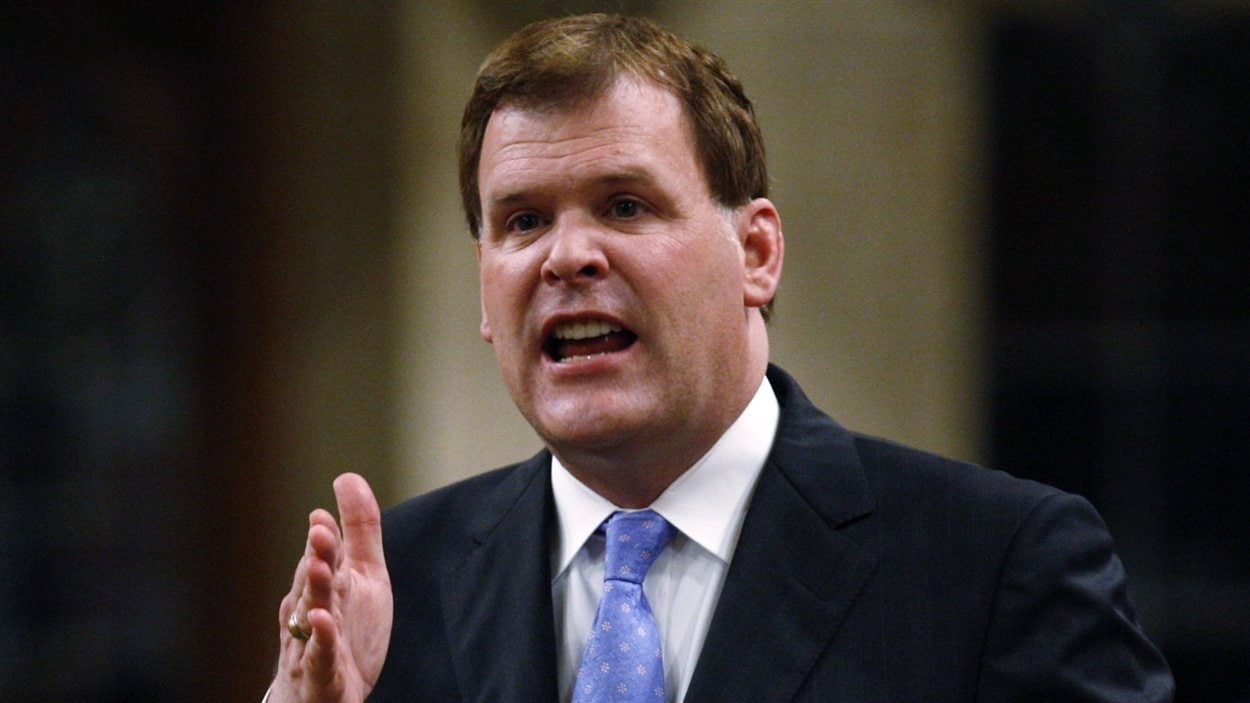 Le ministre des Affaires étrangères John Baird à la période des questions, à la Chambre des communes, le 19 juin 2012. Le ministre des Affaires étrangères John Baird à la période des questions, à la Chambre des communes, le 19 juin 2012.