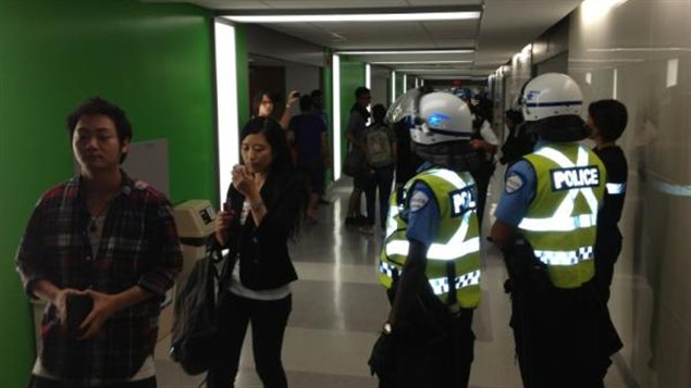 Des policiers à l'Université de Montréal Des policiers à l'Université de Montréal