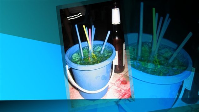 Cocktail populaire au bar Slinky Cocktail populaire au bar Slinky