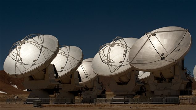 Les antennes radiotélescopiques du projet ALMA, dans le nord du Chili. Les antennes radiotélescopiques du projet ALMA, dans le nord du Chili.
