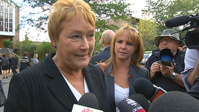 Pauline Marois à la sortie de la cérémonie de commémoration nationale pour Denis Blanchette. Pauline Marois à la sortie de la cérémonie de commémoration nationale pour Denis Blanchette.