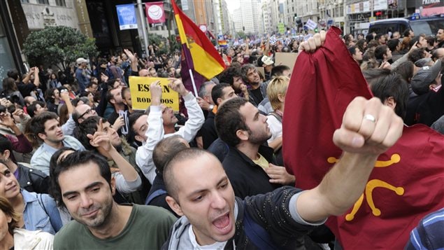 Manifestations à Madrid pour protester contre les mesures d'austérité mises en place par le gouvernement espagnol. Manifestations à Madrid pour protester contre les mesures d'austérité mises en place par le gouvernement espagnol.