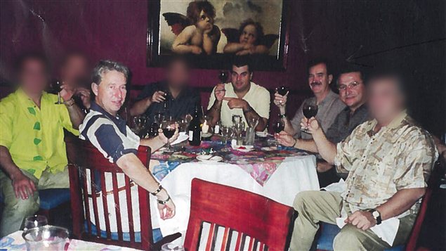 De gauche à droite, Gilles Surprenant, Lino Zambito, Luc Leclerc et Tim Argento, lors d'un voyage au Mexique dans un établissement hôtelier appartenant en partie à Giuseppe Zambito, père de Lino Zambito. De gauche à droite, Gilles Surprenant, Lino Zambito, Luc Leclerc et Tim Argento, lors d'un voyage au Mexique dans un établissement hôtelier appartenant en partie à Giuseppe Zambito, père de Lino Zambito.