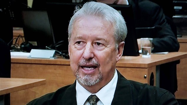 L'ex-ingénieur de la Ville de Montréal Gilles Surprenant a entrepris son témoignage devant la commission Charbonneau jeudi dernier. L'ex-ingénieur de la Ville de Montréal Gilles Surprenant a entrepris son témoignage devant la commission Charbonneau jeudi dernier.