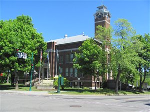 Hôtel de Ville de Rivière-du-Loup Hôtel de Ville de Rivière-du-Loup
