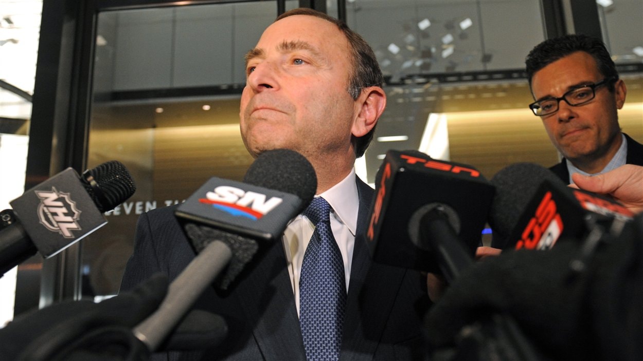 Gary Bettman à New York Gary Bettman à New York