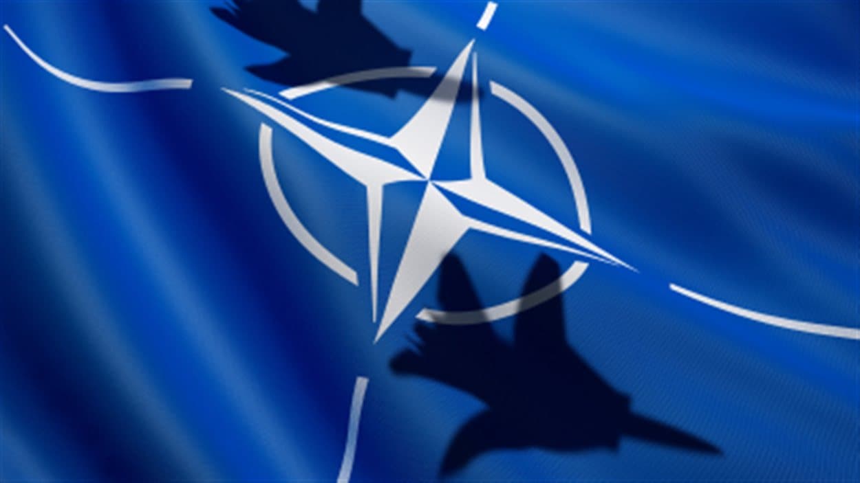 OTAN-Drapeau-avion OTAN-Drapeau-avion