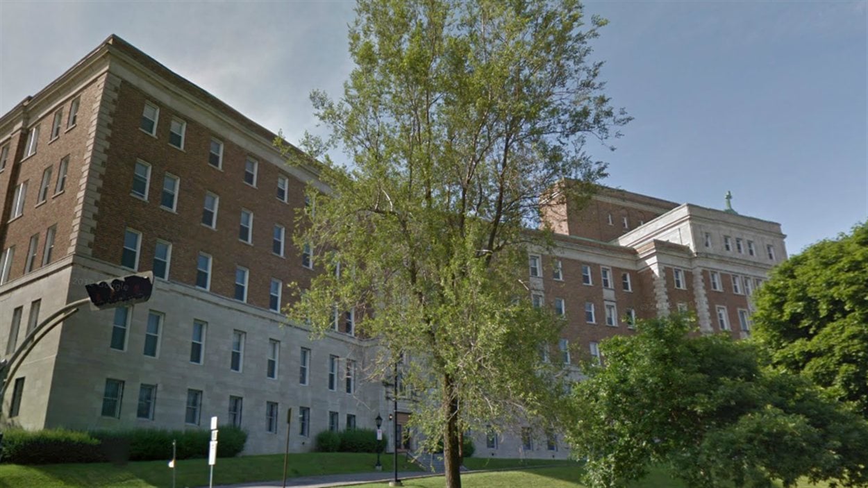 Le 1420, Boulevard Mont-Royal. Le 1420, Boulevard Mont-Royal.