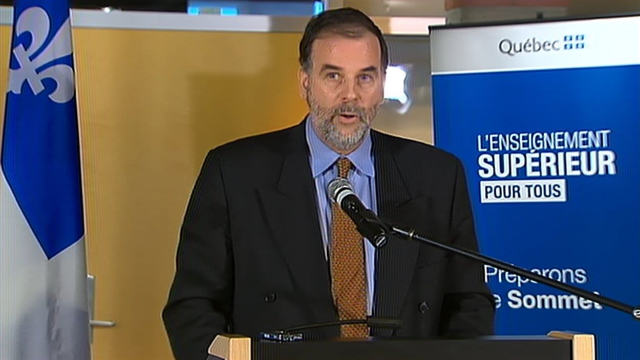 Le ministre de l'Enseignement supérieur du Québec, Pierre Duchesne Le ministre de l'Enseignement supérieur du Québec, Pierre Duchesne