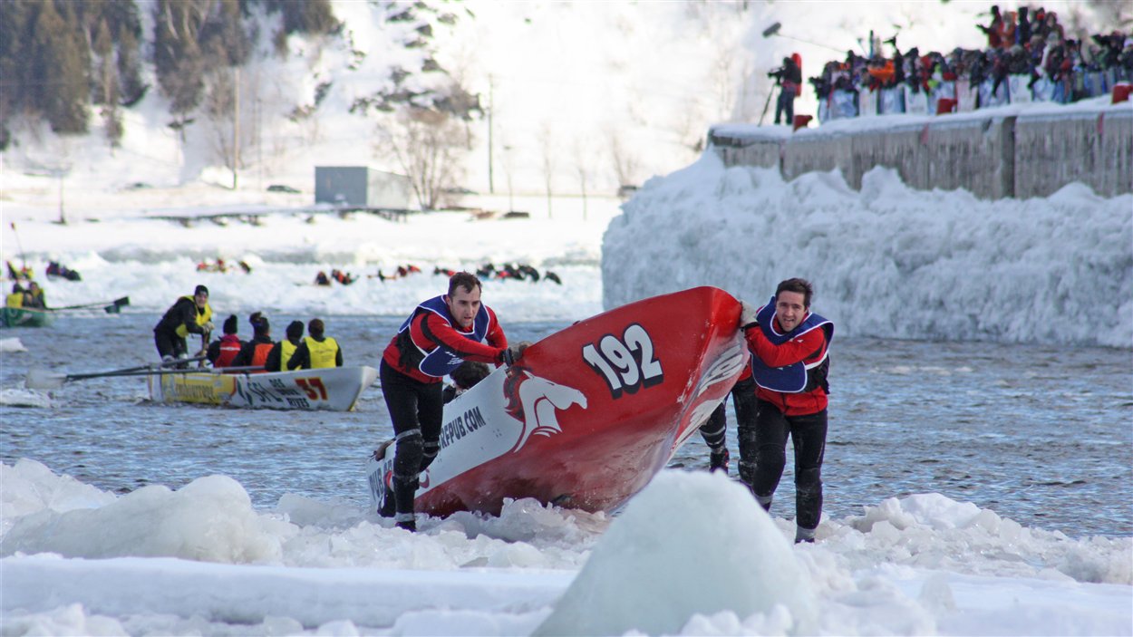 Deux nouvelles courses de canot à glace ICI.RadioCanada.ca