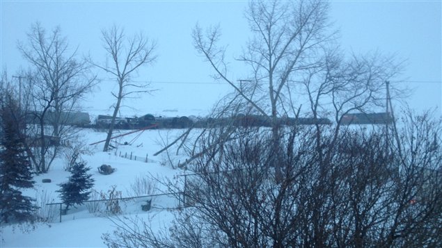 Déraillement d'un train du CN près de Paynton. Les 16 wagons et la locomotive sont sortis des rails. Déraillement d'un train du CN près de Paynton. Les 16 wagons et la locomotive sont sortis des rails.