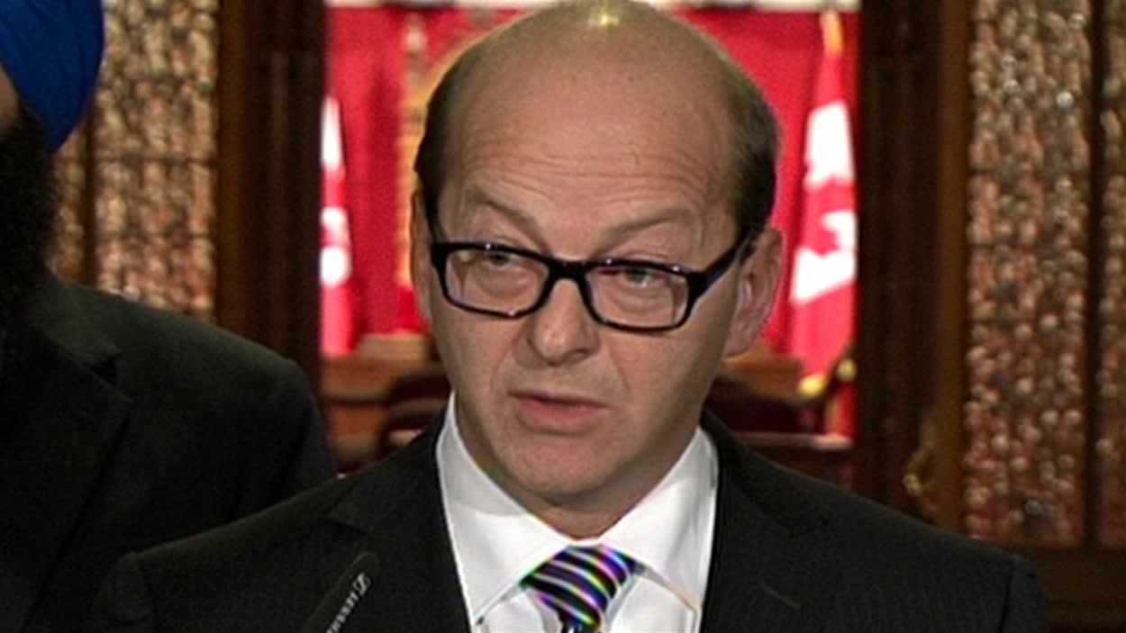 Le sénateur Claude Carignan Le sénateur Claude Carignan