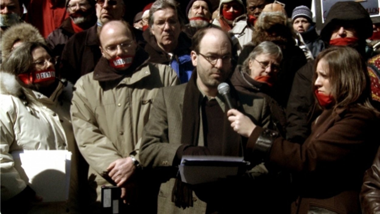 Alain Denault dans le documentaire Le prix des mots Alain Denault dans le documentaire Le prix des mots