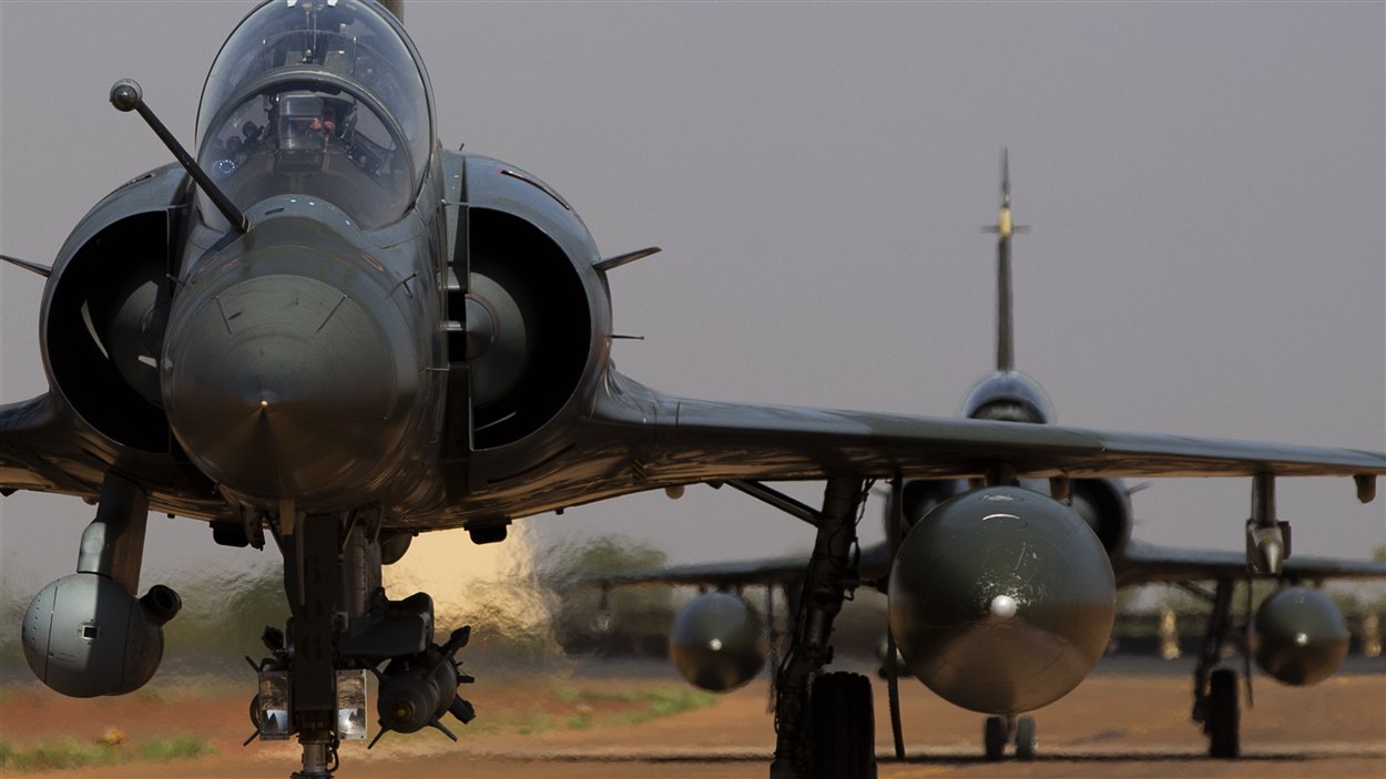 Des mirages français à Bamako la veille de l'opération Panthère 4 Des mirages français à Bamako la veille de l'opération Panthère 4