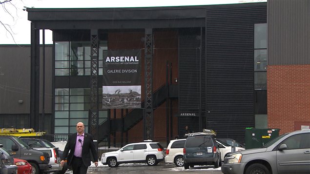 La sécurité est renforcée autour de L'Arsenal à la veille du Sommet sur l'enseignement supérieur. La sécurité est renforcée autour de L'Arsenal à la veille du Sommet sur l'enseignement supérieur.