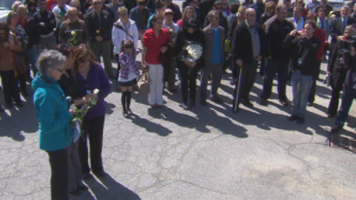 Hommage aux victimes de l'explosion chez Neptunes Technologies Hommage aux victimes de l'explosion chez Neptunes Technologies