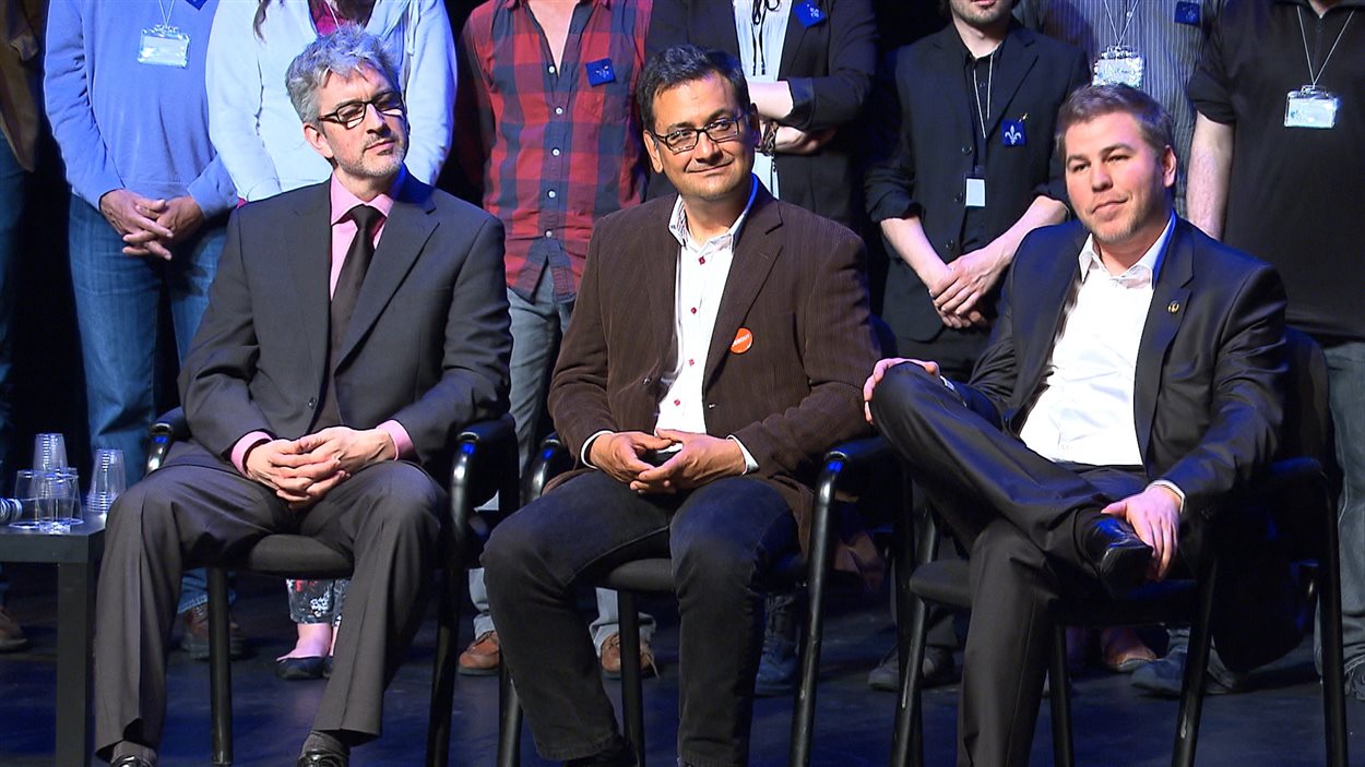 Jean-Martin Aussant (ON), Andrés Fontecilla (QS) et Pascal Berube (PQ) ont appelé à s'engager pour que les partis souverainistes se parlent et se rapprochent, sans promettre d'alliance. Jean-Martin Aussant (ON), Andrés Fontecilla (QS) et Pascal Berube (PQ) ont appelé à s'engager pour que les partis souverainistes se parlent et se rapprochent, sans promettre d'alliance.