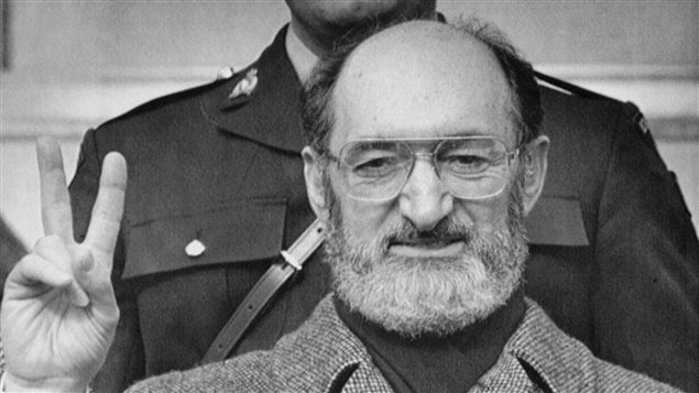 Le Dr Henry Morgentaler lors de sa victoire en Cour suprême du Canada le 28 janvier 1988, à Toronto. Le Dr Henry Morgentaler lors de sa victoire en Cour suprême du Canada le 28 janvier 1988, à Toronto.