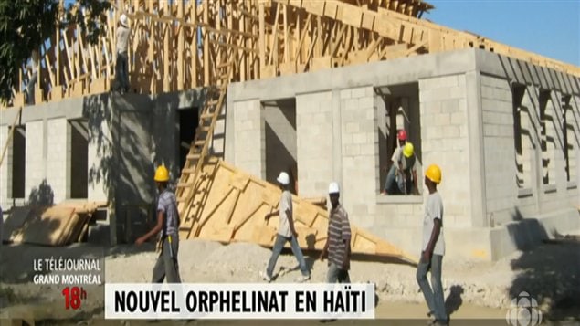Le nouvel orphelinat, pendant la construction Le nouvel orphelinat, pendant la construction