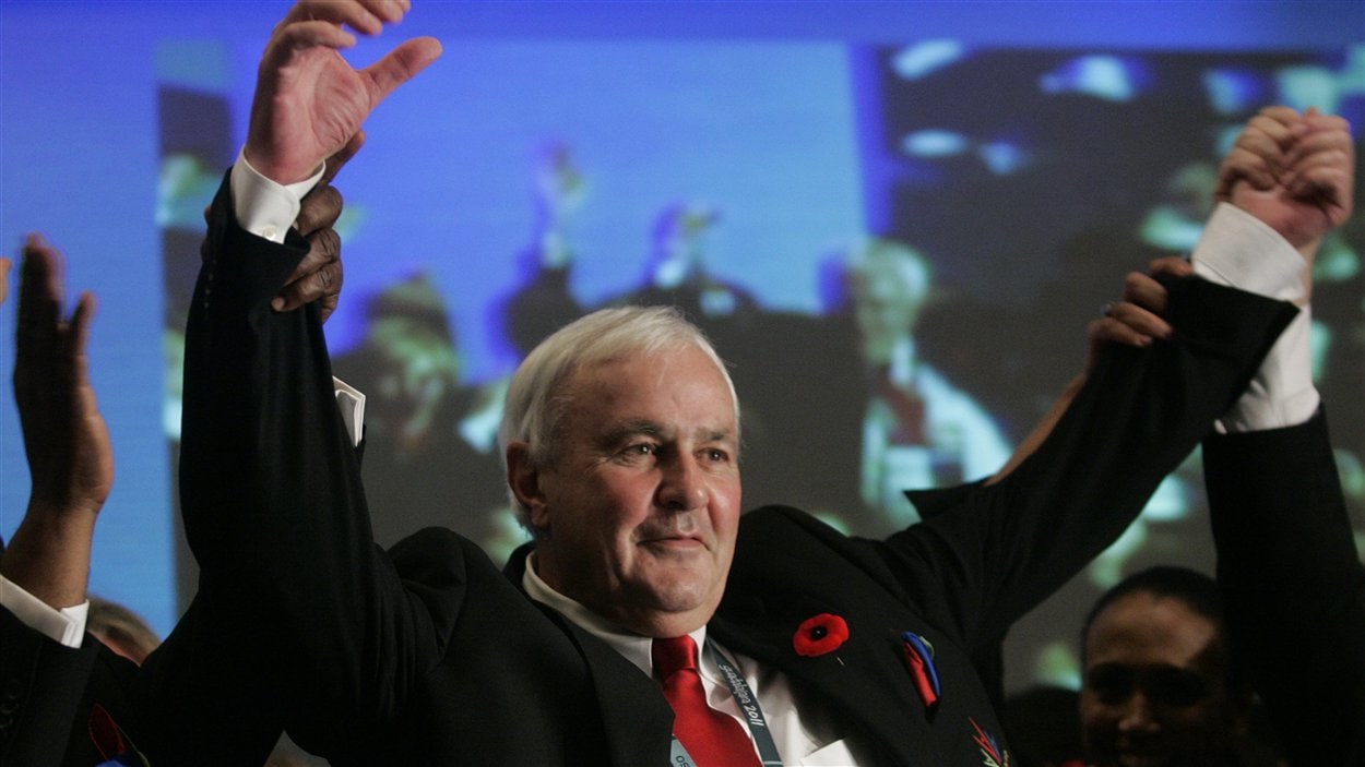David Peterson avait présidé le comité de candidature de la grande région de Toronto David Peterson avait présidé le comité de candidature de la grande région de Toronto